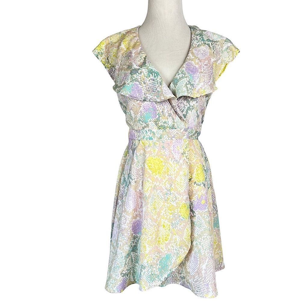 GB Gianni Bini Snake Print Pastel Colors Ruffle Neckline Mini Wrap Dress
